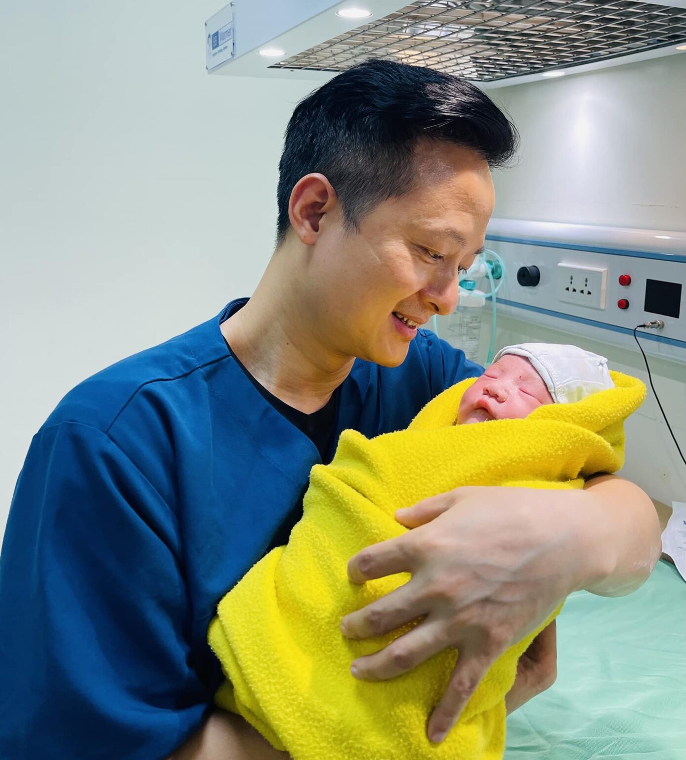 Bác Sĩ IVF Giỏi Tại Hà Nội - BS. Nguyễn Xuân Hợi 